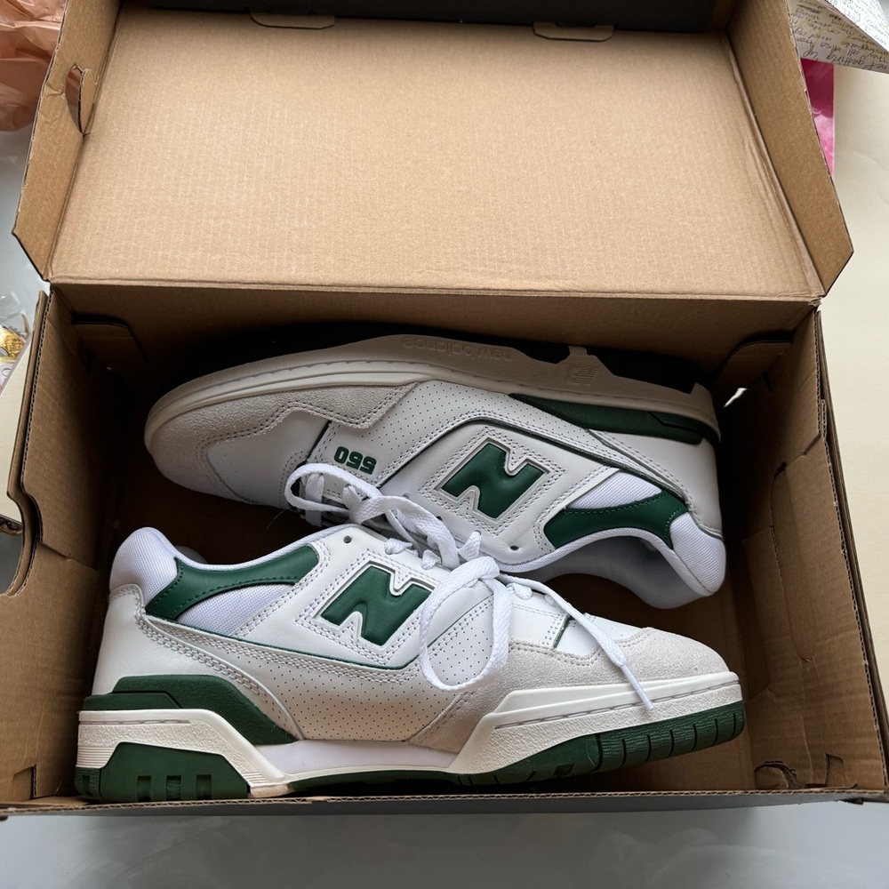 BRAND NEW New Balance 550 ‘White Green’